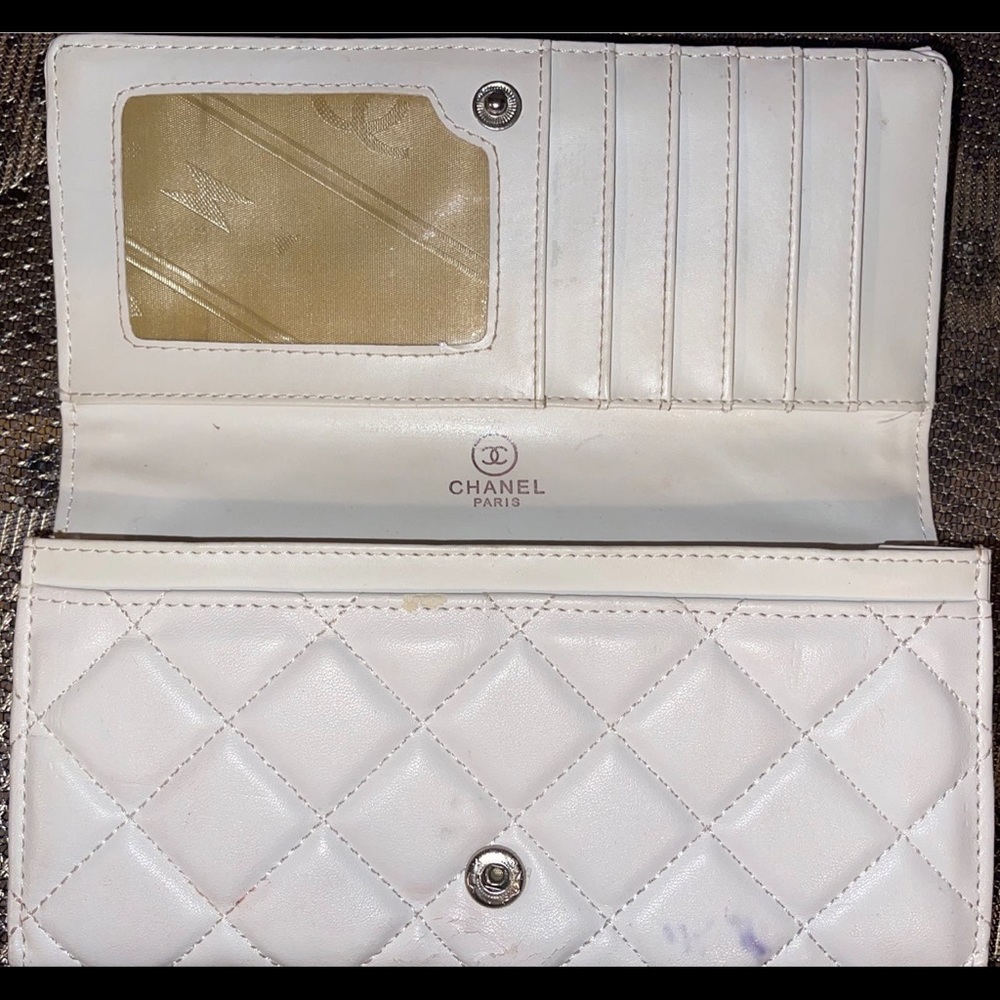 Chanel wallet